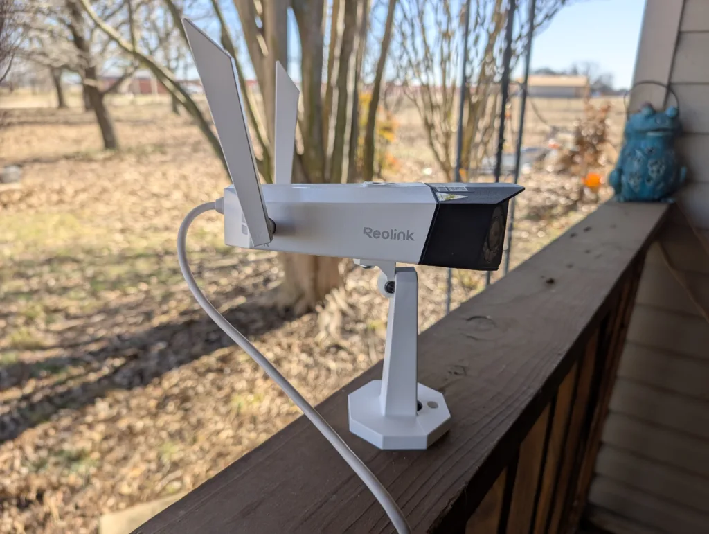 Duo 3 WiFi on porch