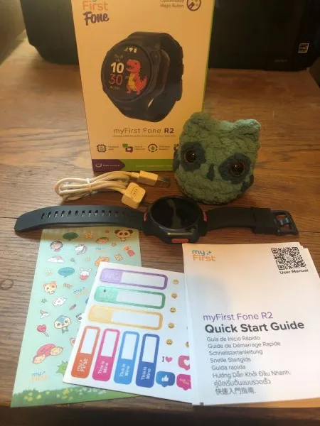 Contents of the myFirst Fone R2 box
